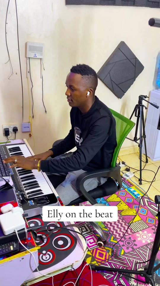TikTok video thumbnail by ellyonthebeat