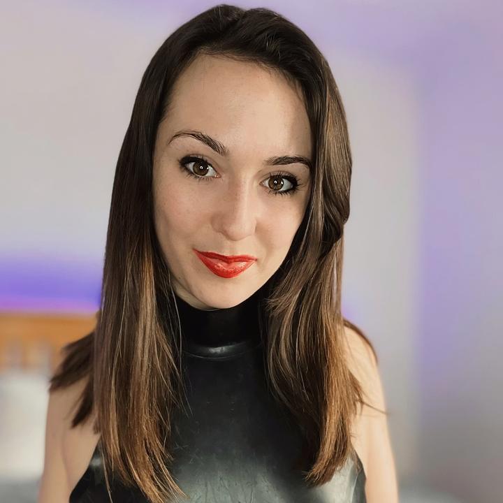 Abby Addison (@itsabbyaddison) - Urlebird