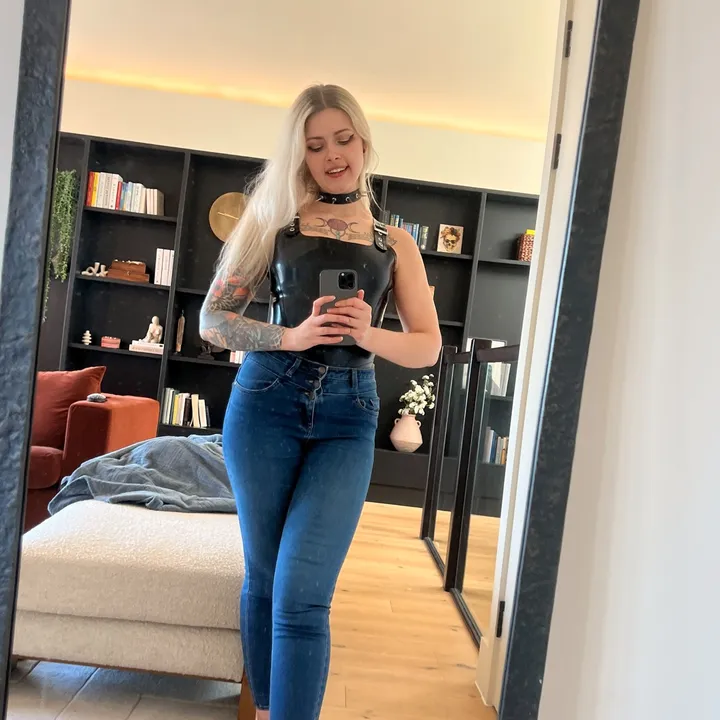 mistressmercyxox