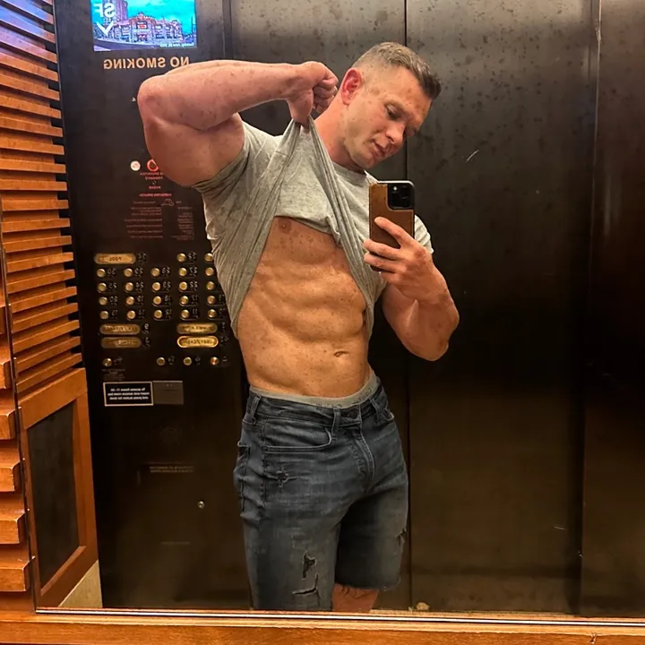 @joesworldd