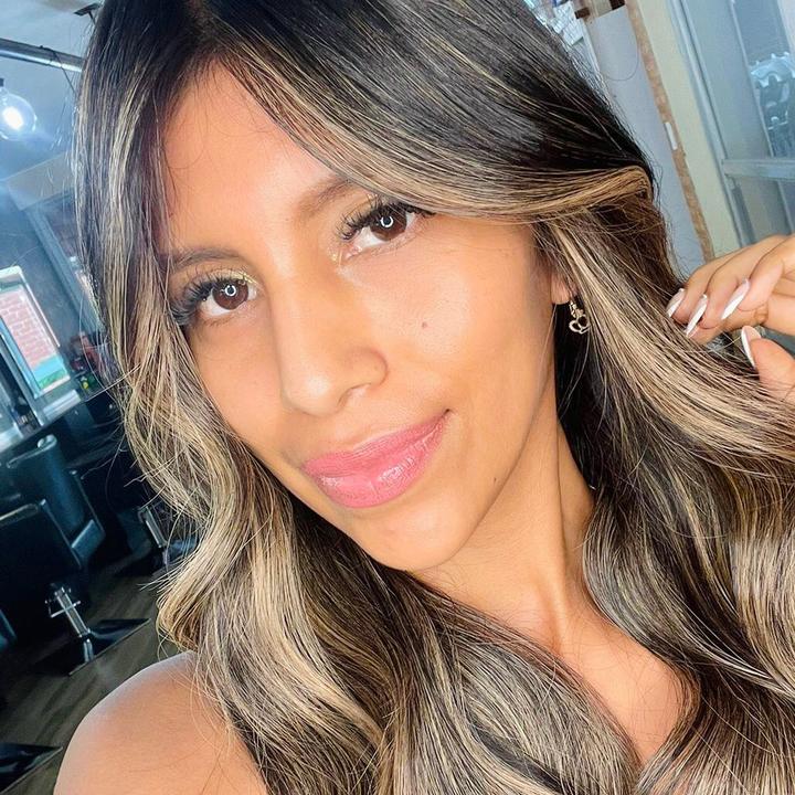 🦄 @stefanychavezoficial - Stefany Chavez - TikTok