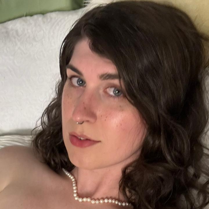 Please its really important ️#mtf | Serafina Fell (@serafinafell)