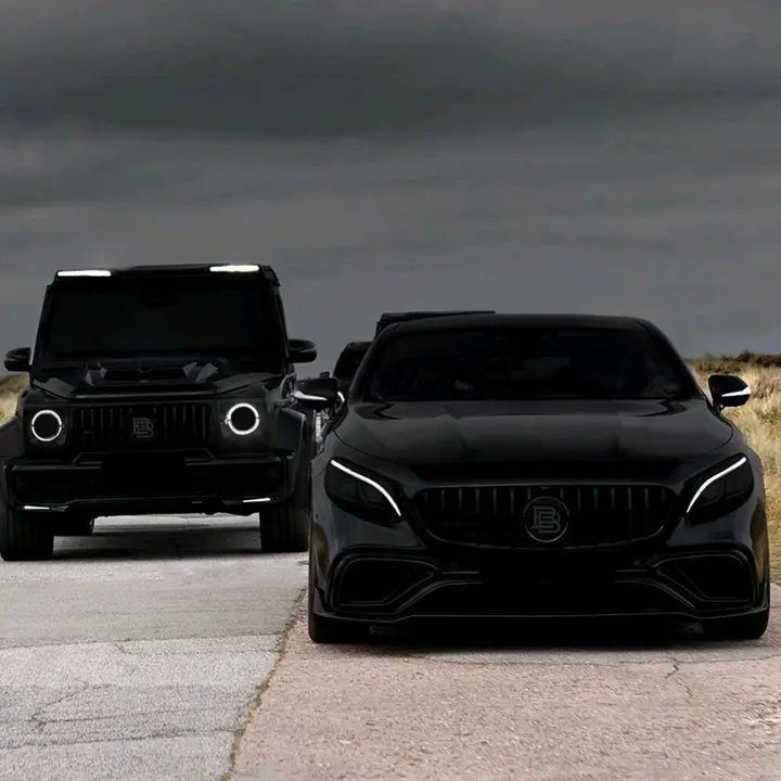 Mercedes g63 AMG vs BMW. Мерседес Гелик. БМВ Брабус. Гио пика чорни дельфина.