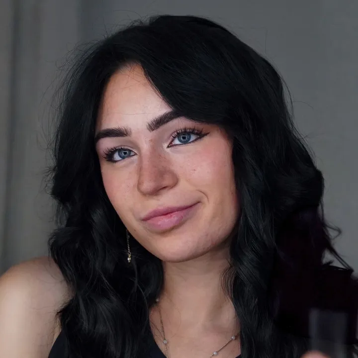 @thebuffunicornn
