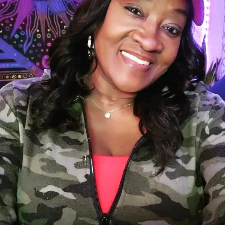 @everybodys.auntie4 @everybodys.auntie4