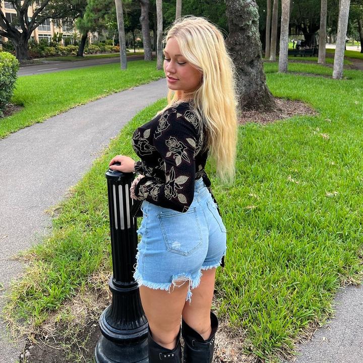 🦄 @bombshell3000 - Emmalyn naomi - TikTok