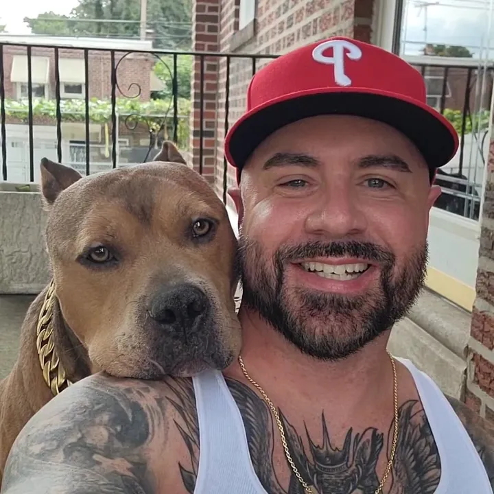 @eddienchooch215 - Eddie