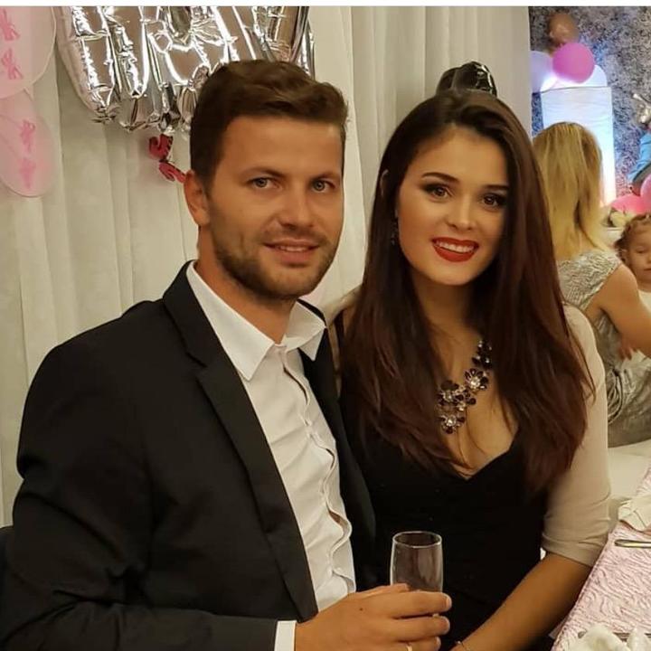 🦄 sasha.elenaofficial Andrei Elena TikTok 🦄 sasha.elenaofficial Andrei Elena TikTok