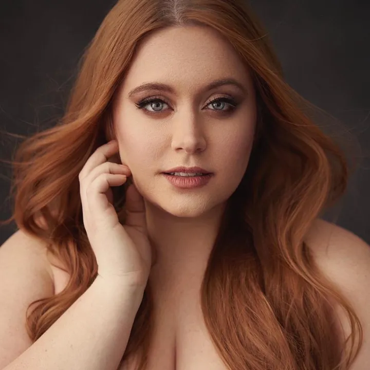 @nerdycurvyandthriving