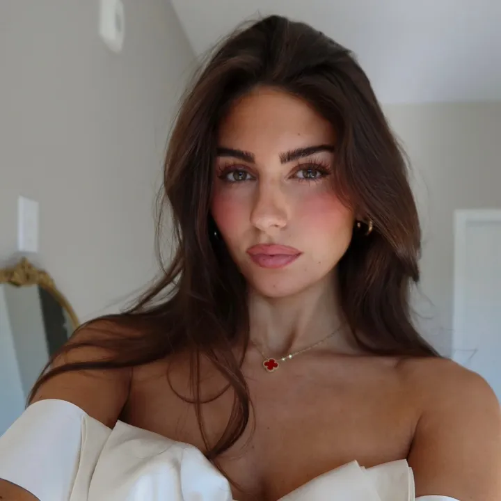 @oliviaboblet