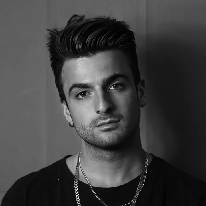 @imalecchambers - Alec Chambers