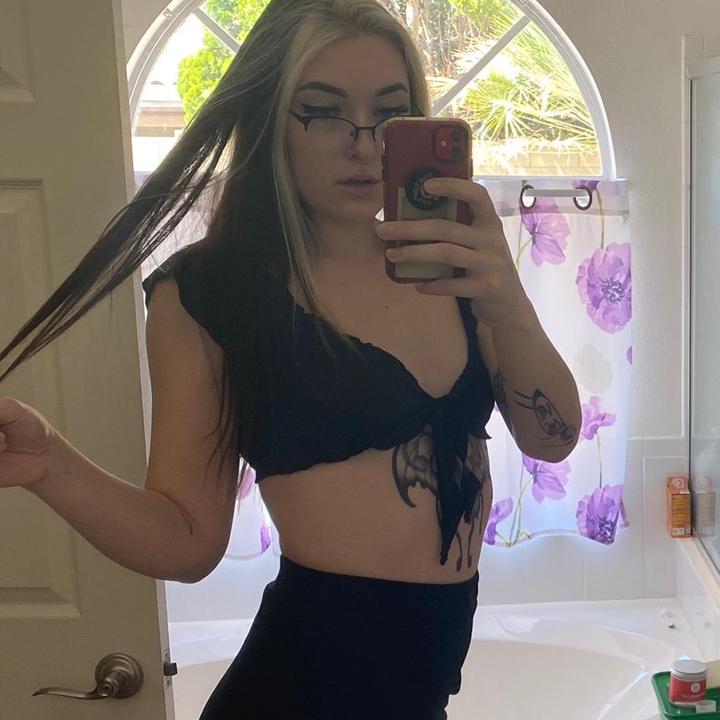 🦄 @yourhoneylaurel - laurelhoneyyy - TikTok