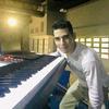 efrain_piano