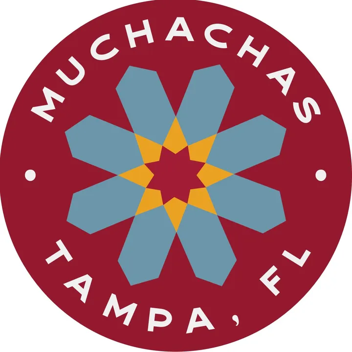@hola.muchachas