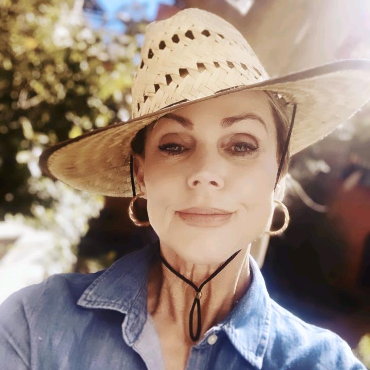 🦄 @belinda_carlisle - Belinda Carlisle - TikTok